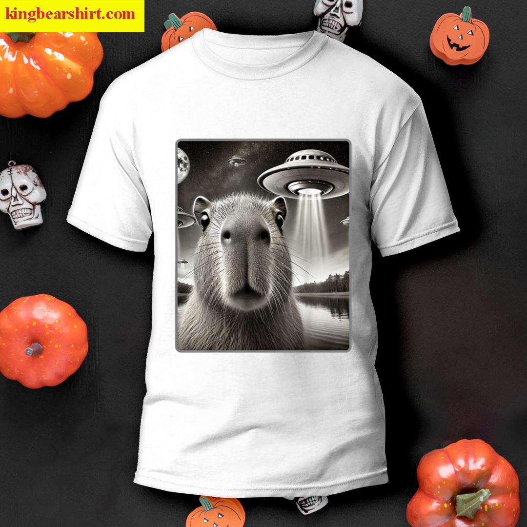 Capybara Selfie With Alien Ufo Capybara Women Men Kids T-shirt