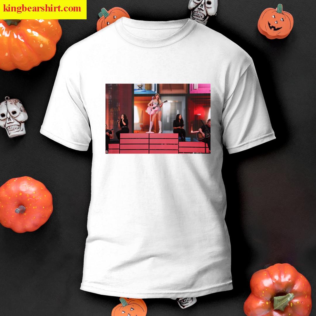 Tours Unite Swifties Worldwide T-shirt