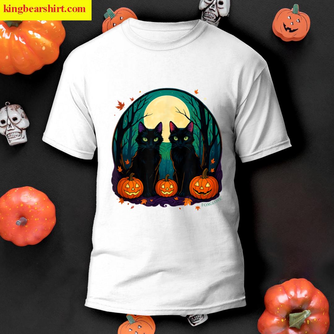 Black Cats With Pumpkins Under Full Moon On Halloween T-shirt