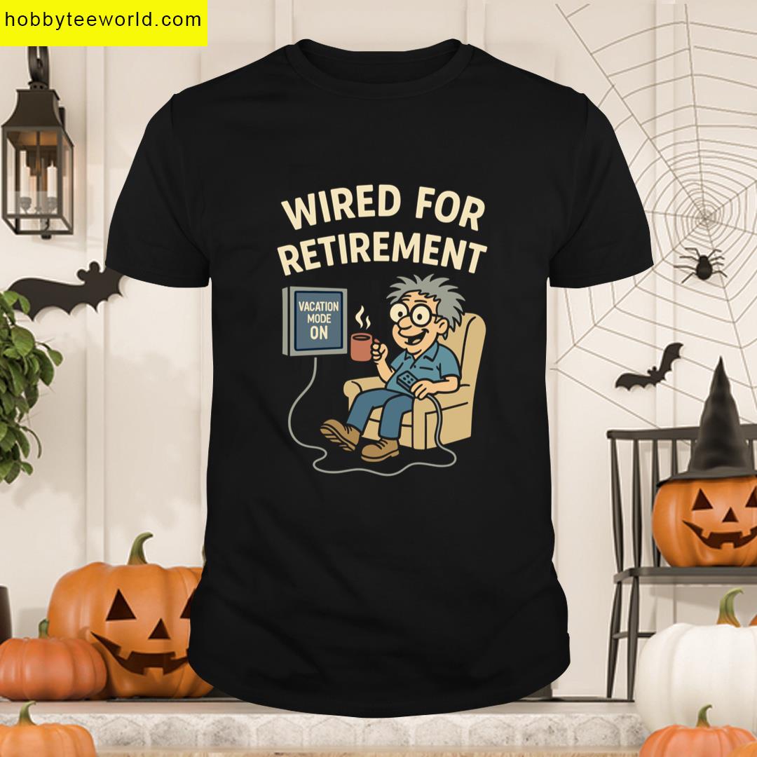 Funny Electrician Wired For Retirement Cartoon Vacation Mode T-shirt